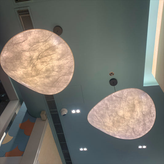 Voile, lustre en soie tendue, vue d'ensemble