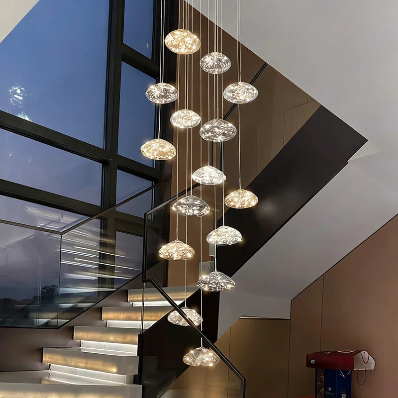 Cascade, lustre en cristal à feux multiples, vue d'ensemble