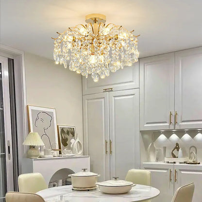 Diadème, plafonnier en cristal doré, vue d'ensemble