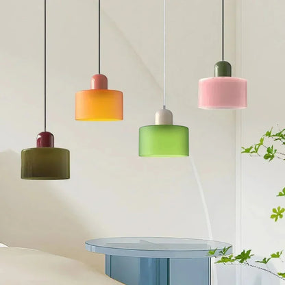 Chartres — Suspension en Vitrail