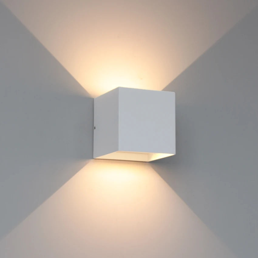 Applique Murale LED Étanche IP65 — Intérieur & Extérieur